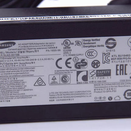 Samsung 60W laptop charger adapte