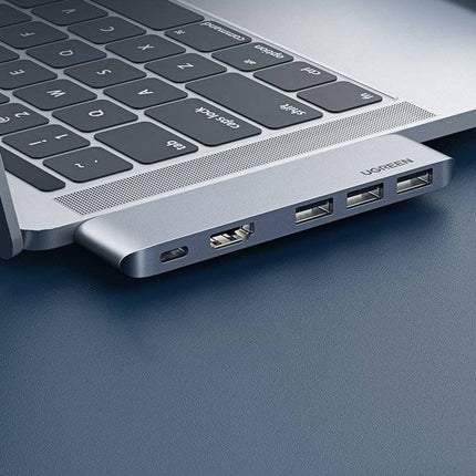 UGREEN CM251 USB Type C Mac docking station with HDMI 4K UHD, 3 USB A 3.0 ports and 100W Power Delivery